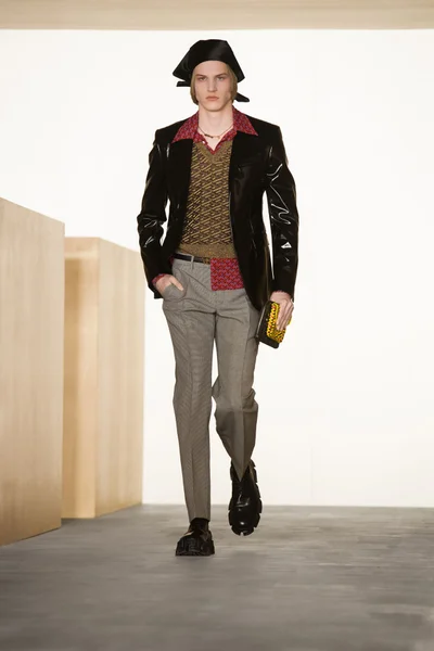 Look 40